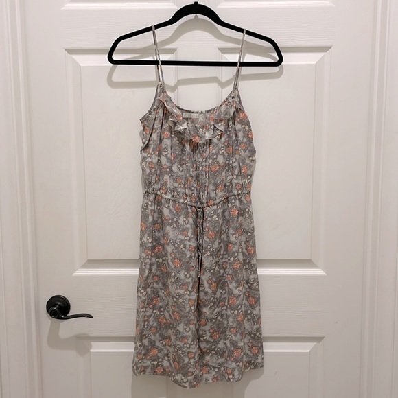 hinge Dresses & Skirts - Hinge Gray Floral with Orange Flowers Spaghetti Strap Gathered Waist Silk Dress